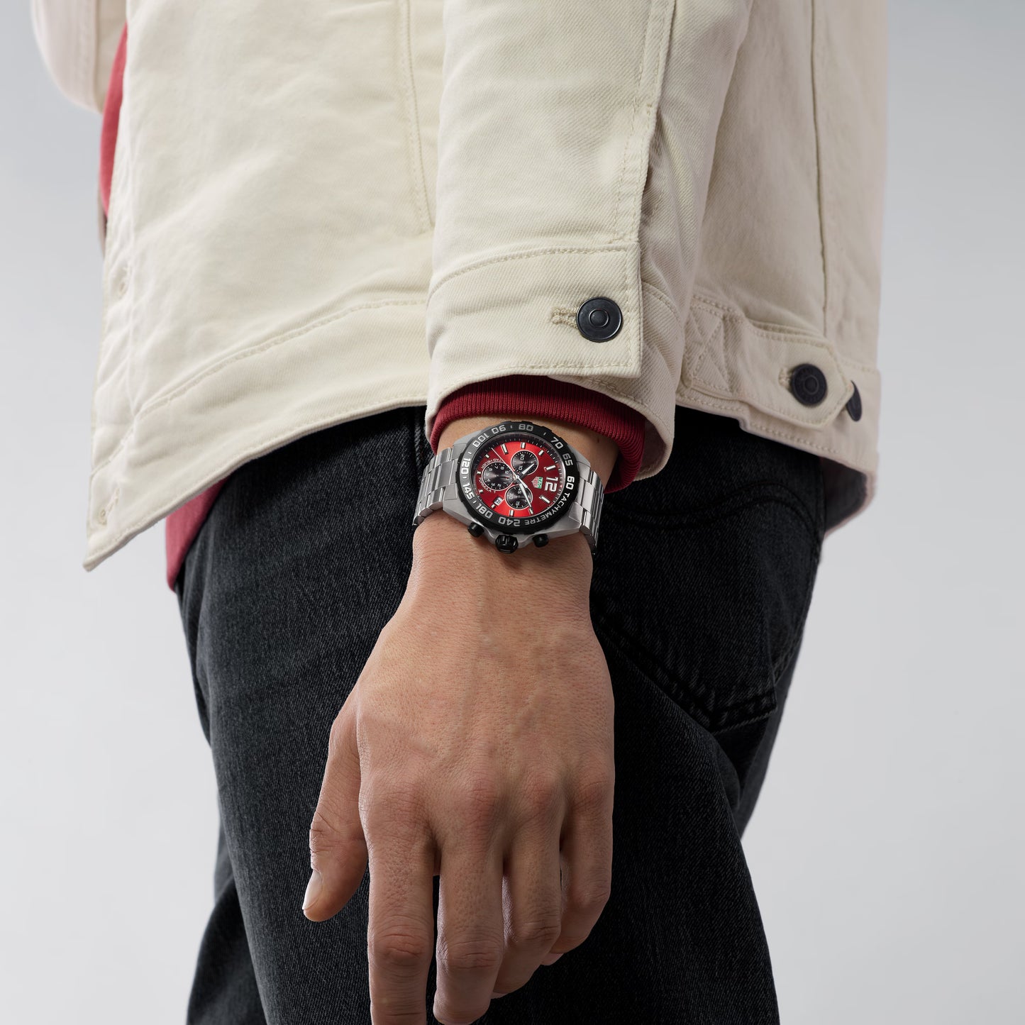 Tag Heuer Formula 1 CAZ101AN.BA0842 Men’s 43mm Quartz Chronograph Watch – Red Dial, Stainless Steel Bracelet, 200M Water Resistance