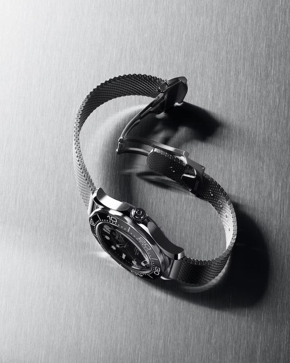 Omega Seamaster Diver 300M Black Dial Stainless Steel Automatic Men's Dive Watch 210.30.42.20.01.010