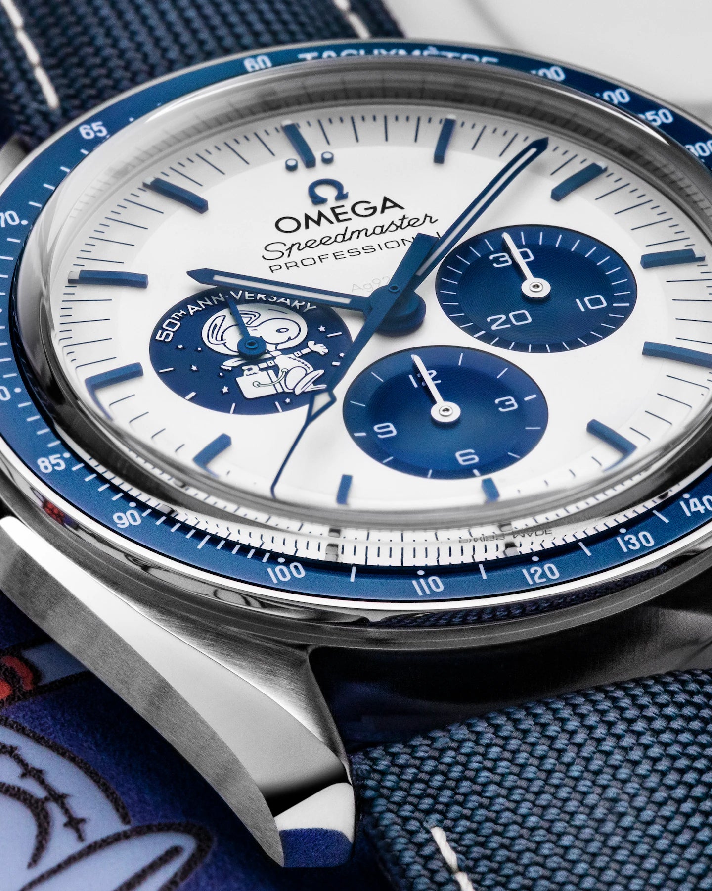 Omega Speedmaster Chronograph Silver Dial Blue Nylon Strap Hand-Wound Men's Watch 310.32.42.50.02.001