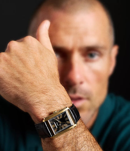 Fossil Carraway FS6091 – Unisex Quartz Watch, Black Dial, Gold-Tone Bezel, Black Leather Strap, Rectangle Case 30mm, 50M Water Resistance