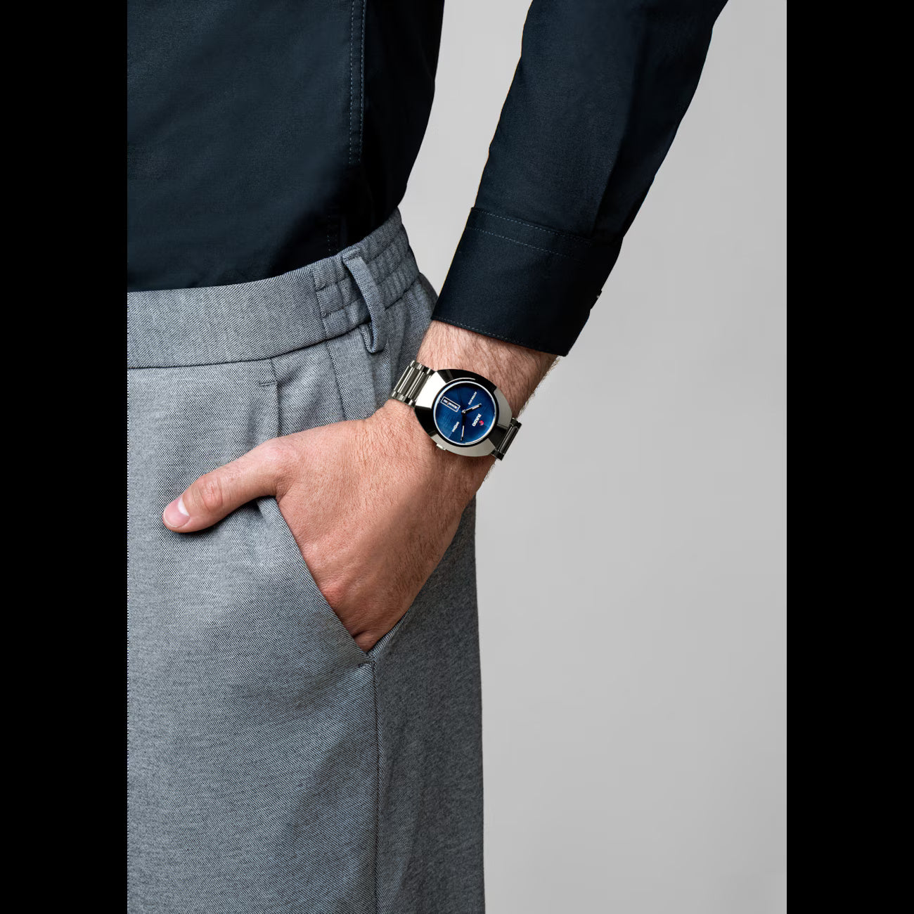 Rado R12160213 – Men's Diamaster Automatic Watch, 38mm Stainless Steel Case & Bracelet, Blue Dial with Date, Sapphire Crystal, 100M WR