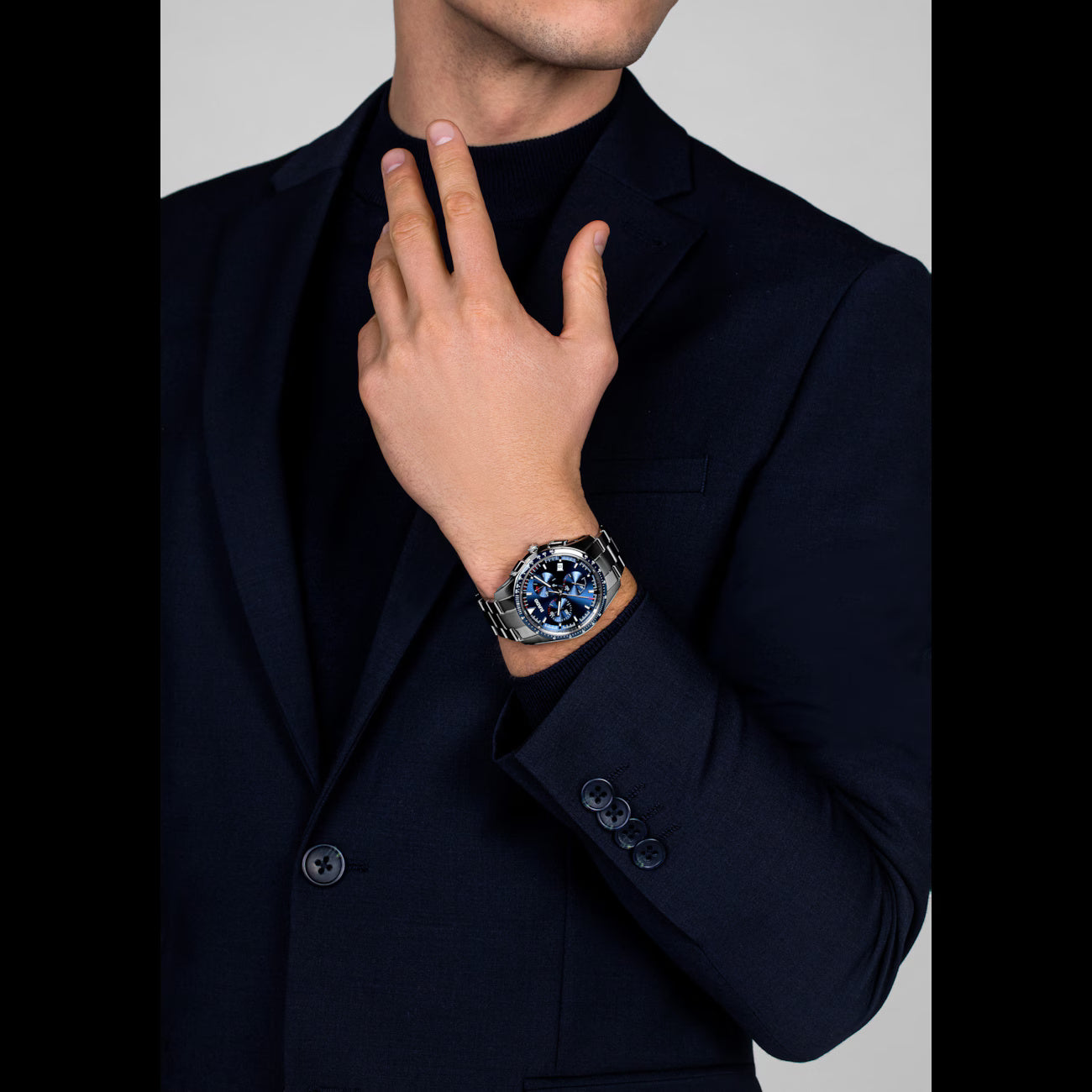 Rado R32259203 – Men's HyperChrome Chronograph, 44mm Stainless Steel, Blue Dial, Ceramic Bezel, Quartz, 100M WR