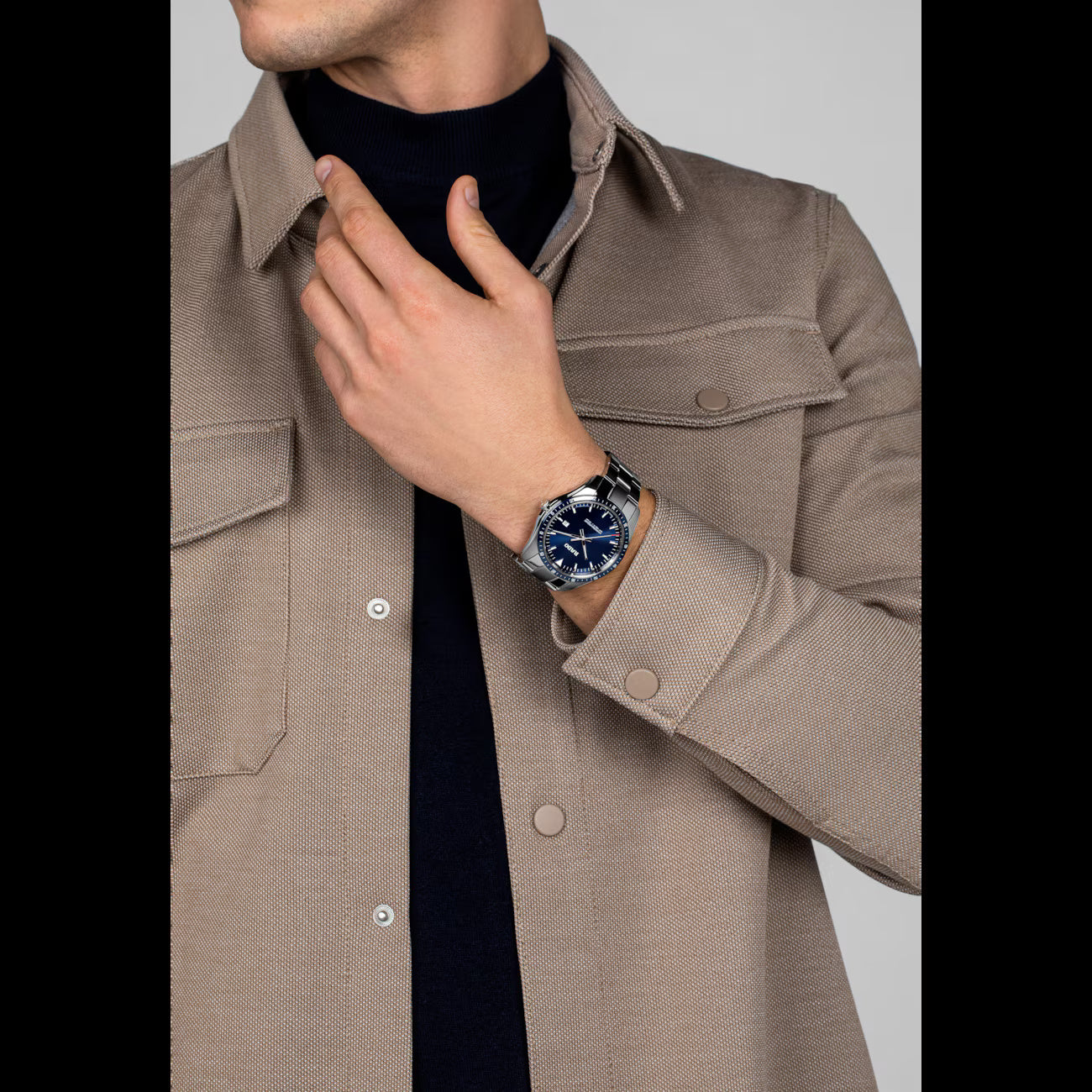 Rado R32502203 – Men's HyperChrome Quartz Watch, 44mm Stainless Steel Case with Blue Dial & High-Tech Ceramic Bezel, 100m Water Resistance