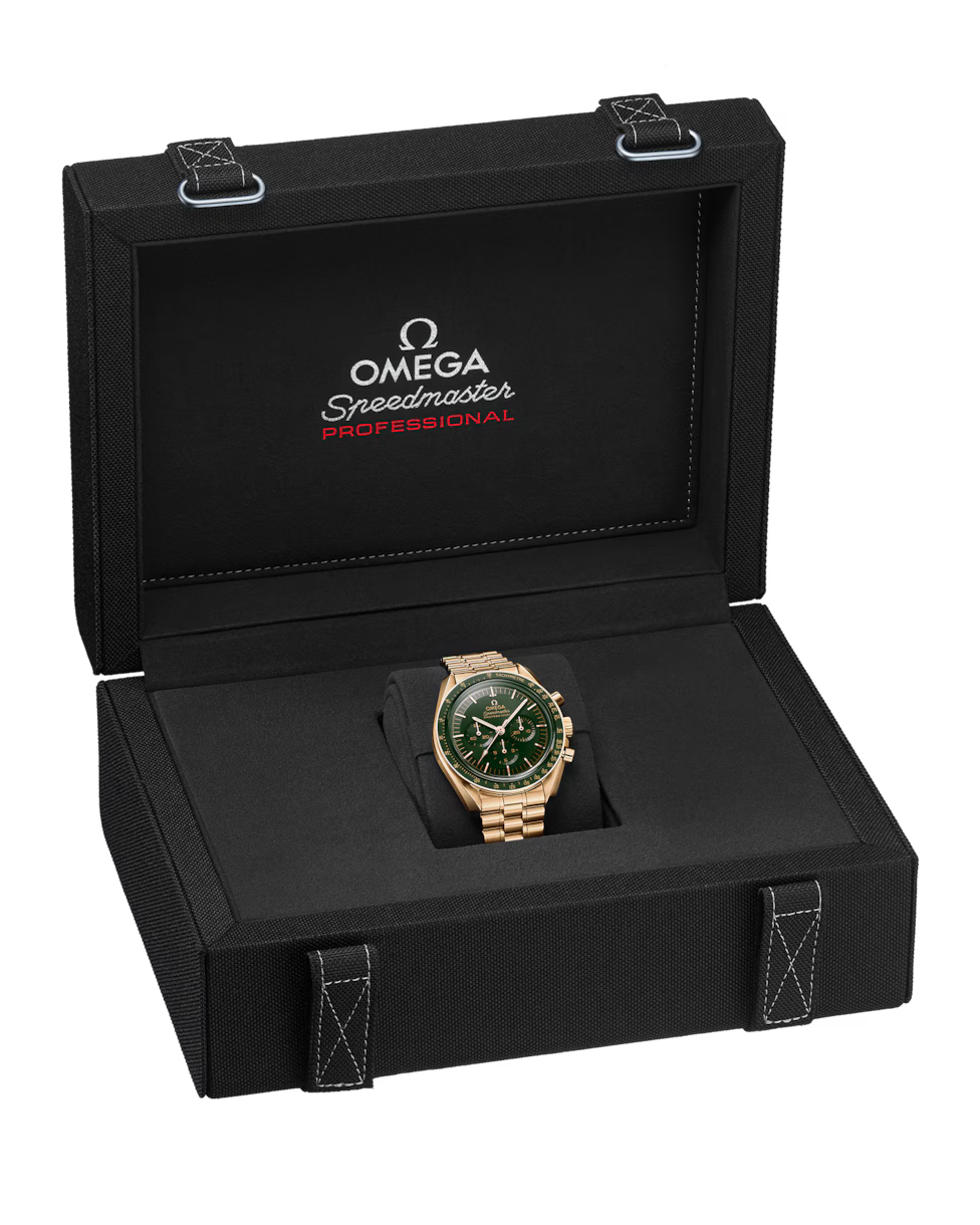Omega Speedmaster Moonwatch Green Dial 18kt Moonshine Gold Chronograph 42mm 310.60.42.50.10.001
